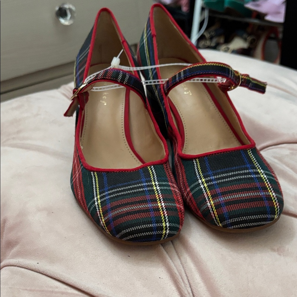 NWOT Copper Key Tartan Mary Jane Flats with Red Trim